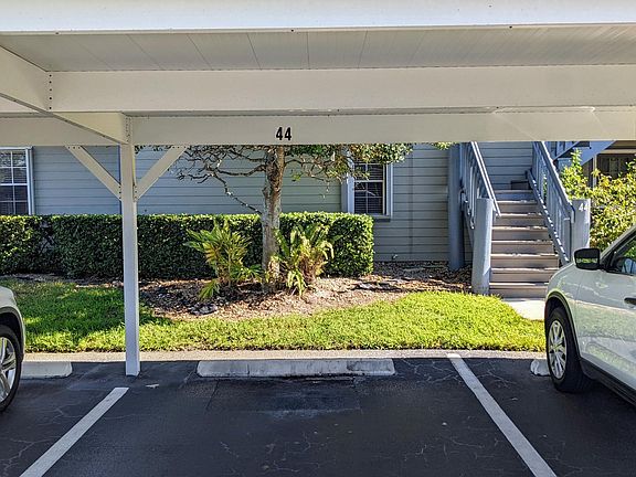 4th image of 1451 NE 14th Ct APT 44