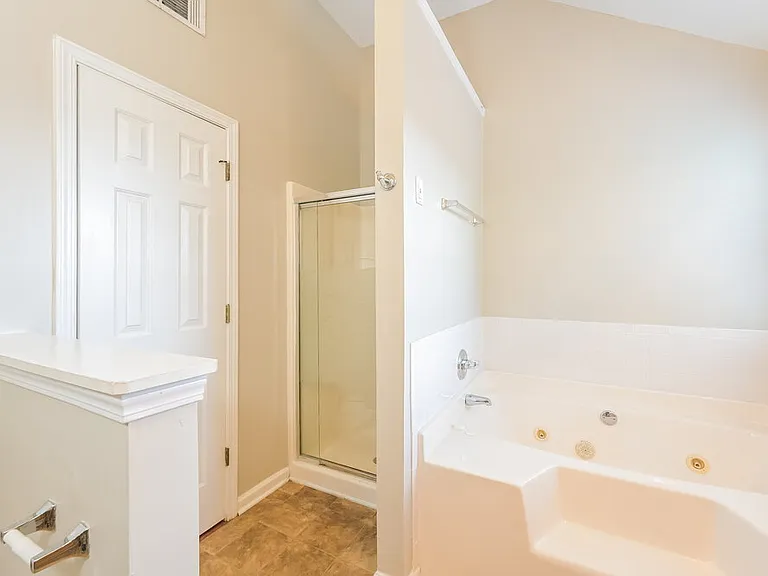 4710 Millenium View Ct — Photo 13