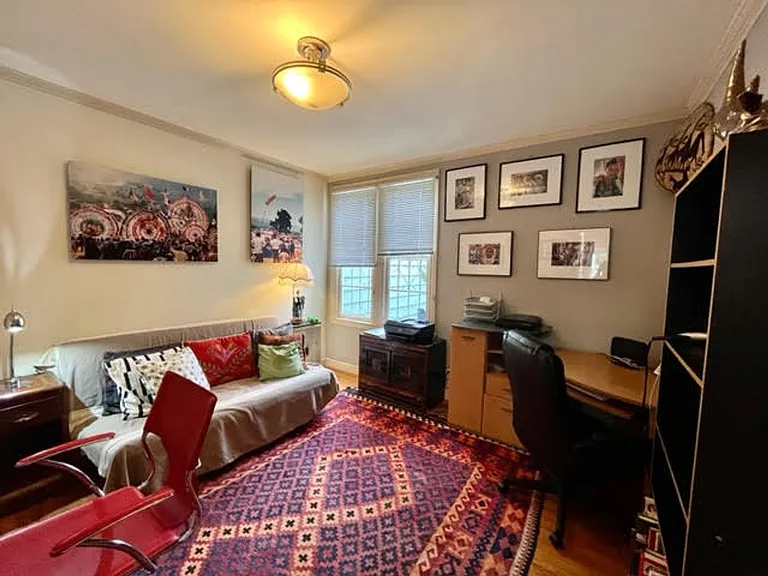 2411 47th Ave — Photo 8