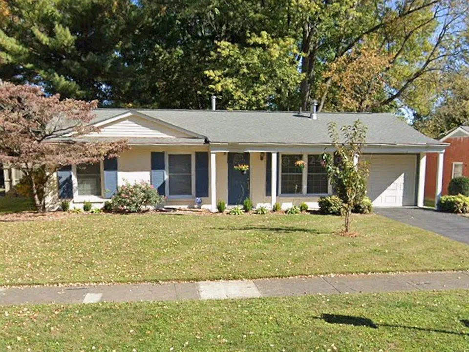 9204 Aylesbury Dr