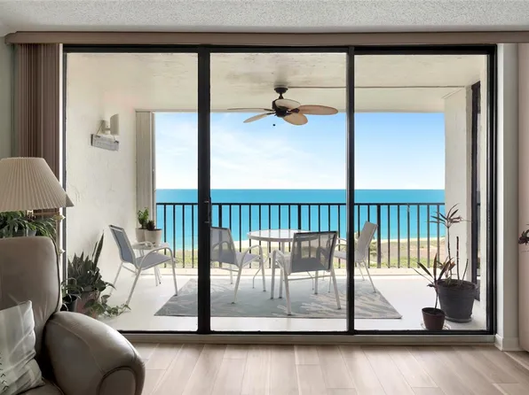 3120 N Highway A1a APT 804, Hutchinson Island, FL 34949