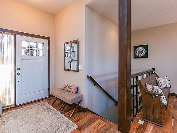 2nd image of 1660 Stone Creek Cir