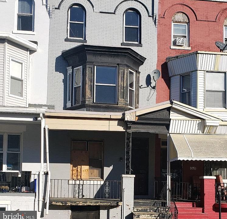 1st image of 3005 W Oxford St