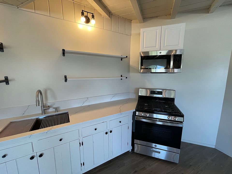 Brand new stove and microwave