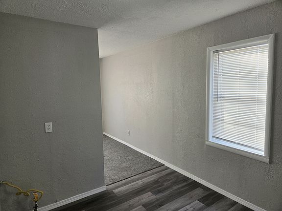 5th image of 3825 SW 43rd St
