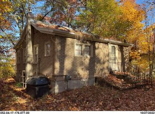 100 Clyde James Dr, Pleasant Lake, MI 49272