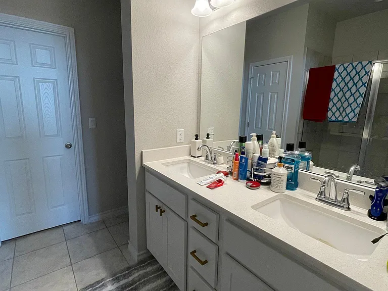 15807 Crissom Ln — Photo 10