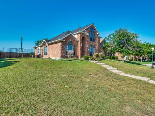 1736 Bramble Creek Dr, Desoto, TX 75115