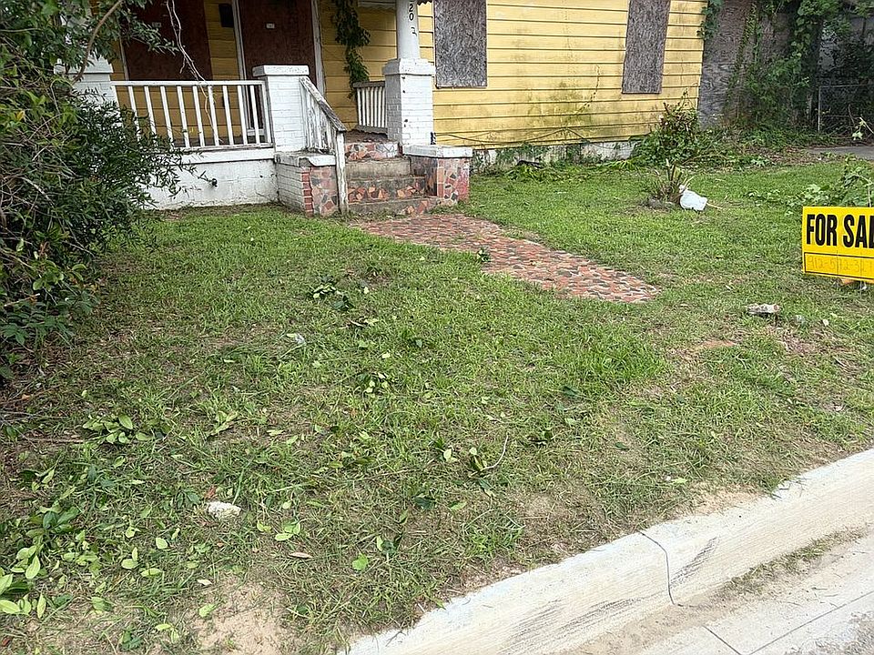 1st image of 3202 Caithness St