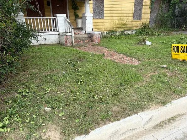 3202 Caithness St, Savannah, GA 31405