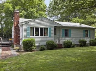 789 Old Plymouth St, Halifax, MA 02338