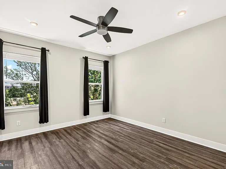 1013 S Taylor Ct — Photo 27