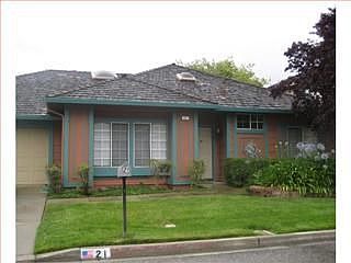 1st image of 21 Rockway Dr