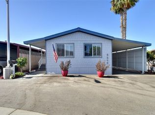 6212 E Emerald Cove Dr, Long Beach, CA 90803
