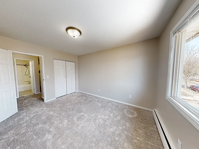 Aldrich Apartments | Near I-94 & Theodore Wirth — Photo 13