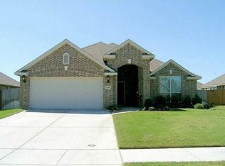 4700 Oakview Dr, Mansfield, TX 76063