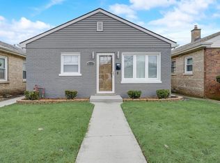 9715 S Sangamon St, Chicago, IL 60643