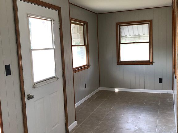 2nd image of 518 Clark Ave
