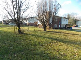3713 Bold Bidder Dr, Lexington, KY 40517