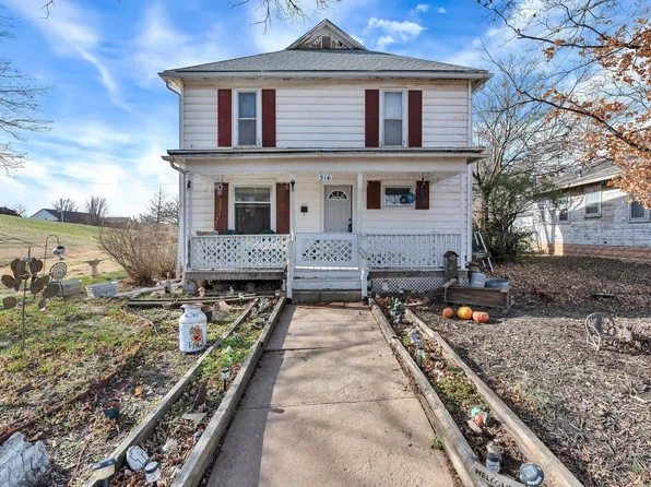 316 N Blaine St, Wellington, KS 67152