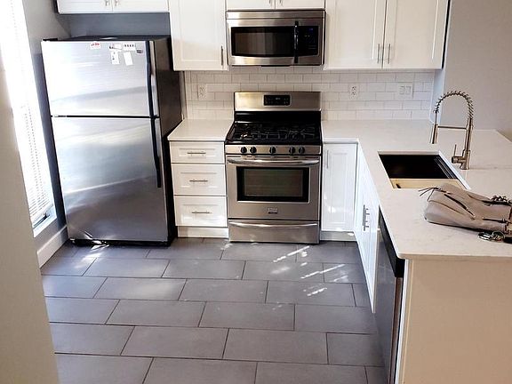 4th image of 7247 Parsons Ct