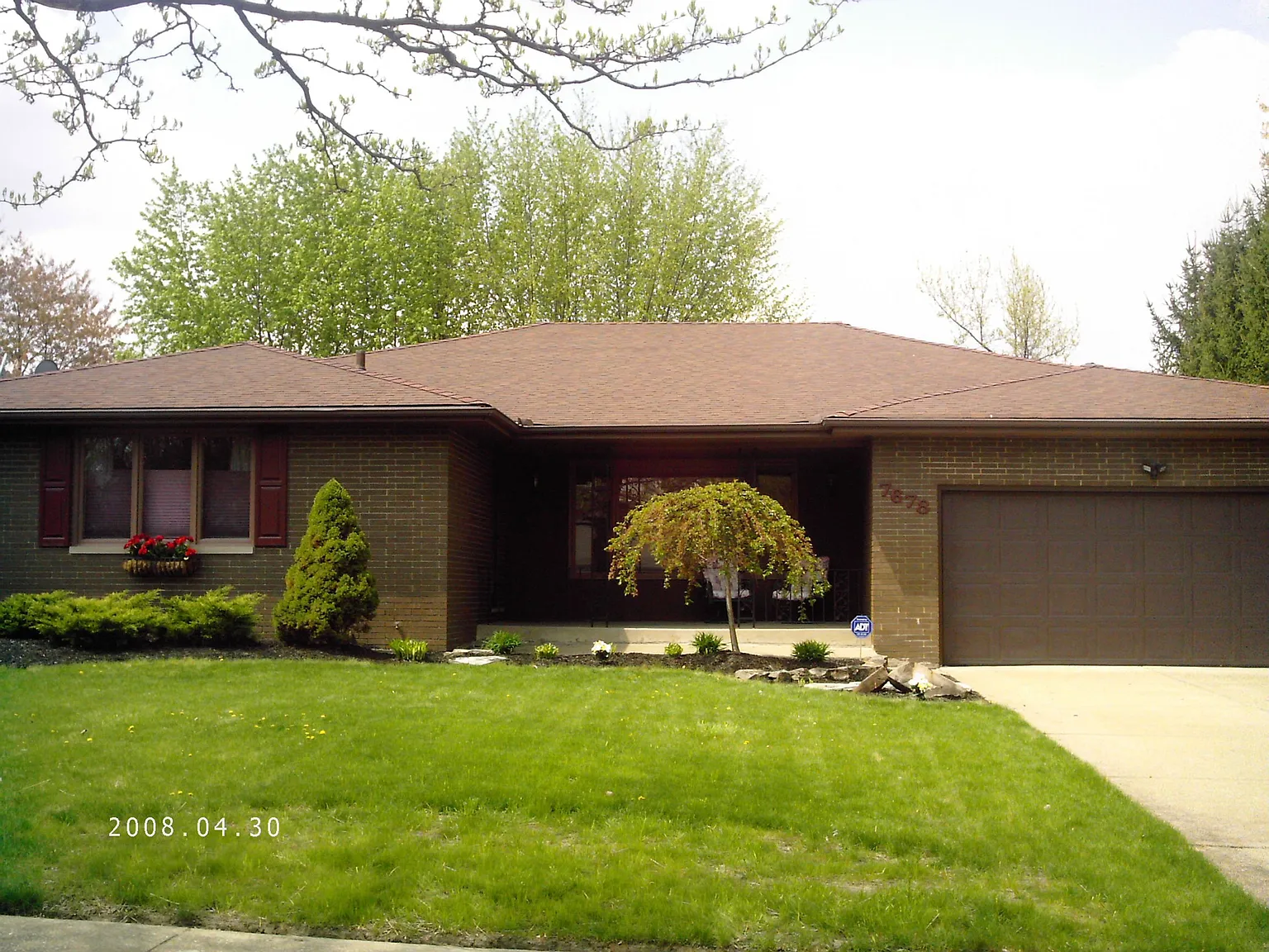 7678 Shelburne Dr photo 1