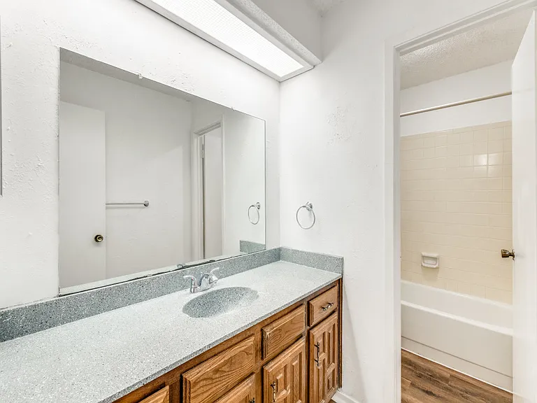 3914 Willowood Ln — Photo 10