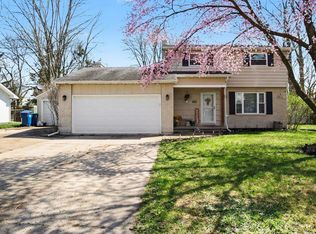 2740 Wexford Dr, Saginaw, MI 48603
