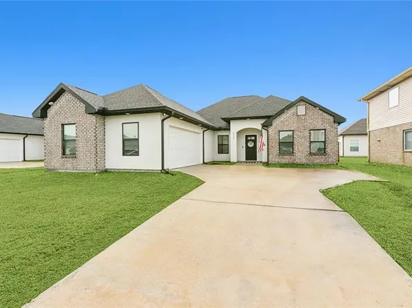 2323 N Harper Dr, Harvey, LA 70058