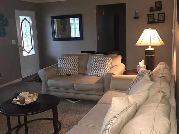 2nd image of 510 Venetian Ct
