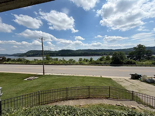 5686 River Rd Photo 1