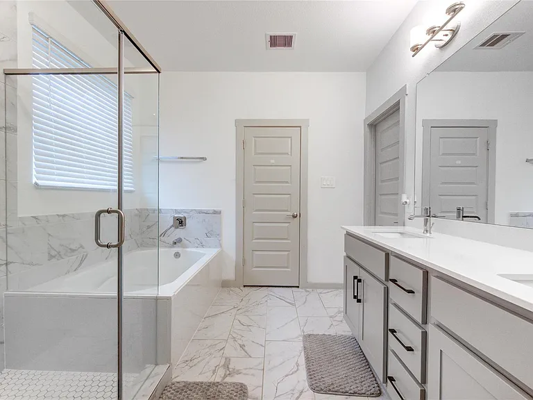 3306 Black Gore Creek Dr — Photo 17