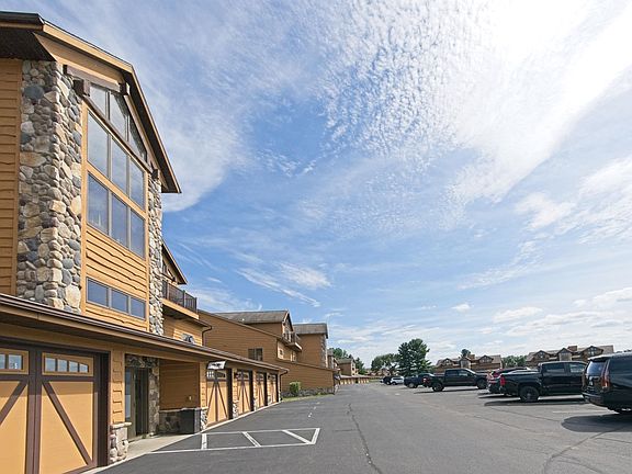 4th image of 1822-4 Parkland Dr #704