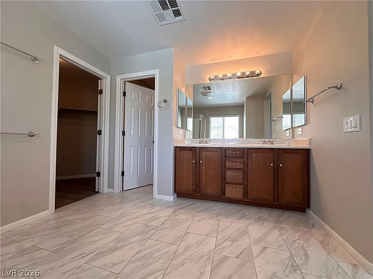 6631 April Bend Ct — Photo 32