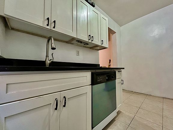 5th image of 536 Fort Washington Ave APT A