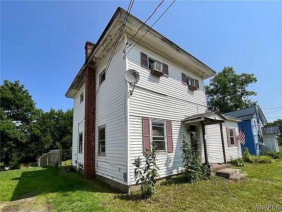 2nd image of 12050 Main St