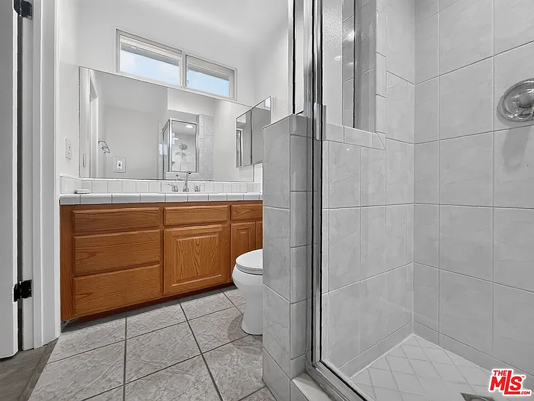 16746 Tupper St — Photo 19