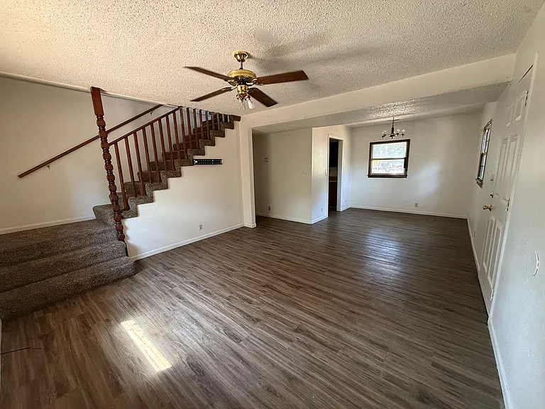 1910 S Mosley Ave #2 — Photo 8