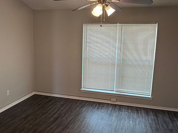 5th image of 415 Stonehenge Dr