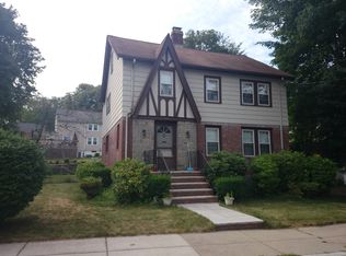 15 Churchill Rd, West Roxbury, MA 02132