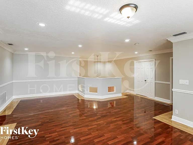 16324 SW 15th St — Photo 16