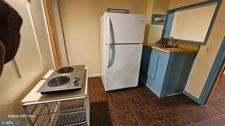 Studio, 1.0 bath, 1250 sqft, $1,100 — Photo 4