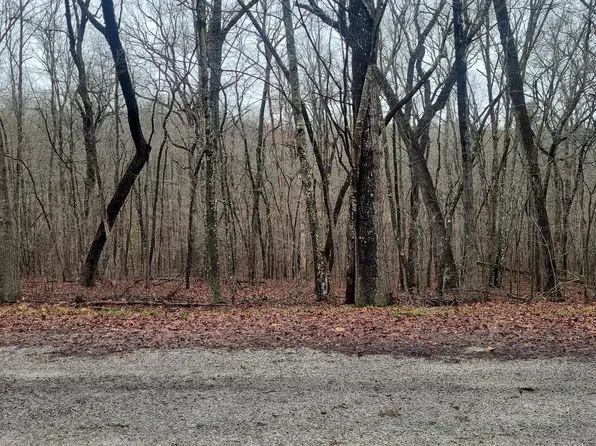 19 Ashford Pl, Crossville, TN 38558