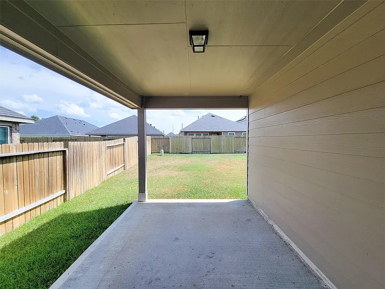 10037 Swift Fox Ct — Photo 9