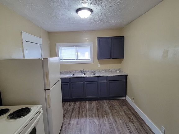 3rd image of 447 N Dearborn St