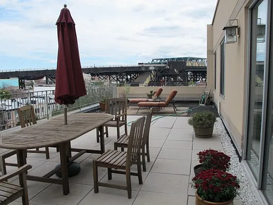 Rented by Realty Collective | media 3