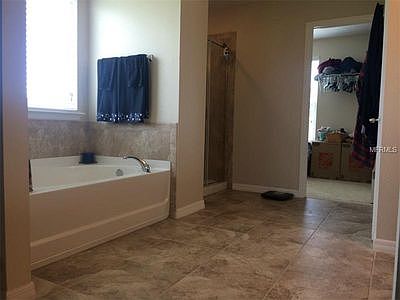 4th image of 5921 Windsong Oak Dr