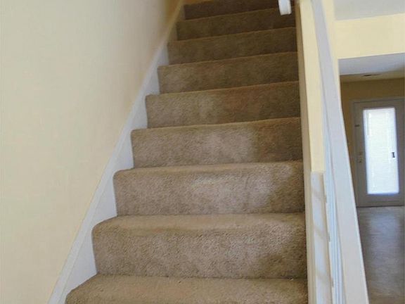 5th image of 4663 Charlton Ct