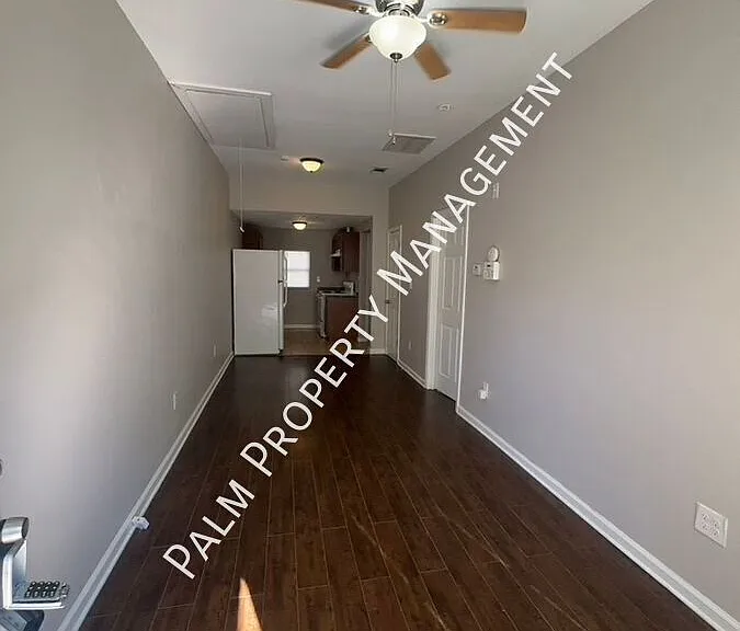 613 E Duffy St #A — Photo 10