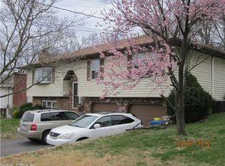 943 Bunker Hill Ave, Waterbury, CT 06708